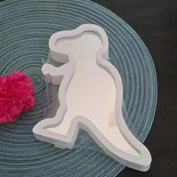 Dinosaur Figure Mirror - Picture 3 of 5